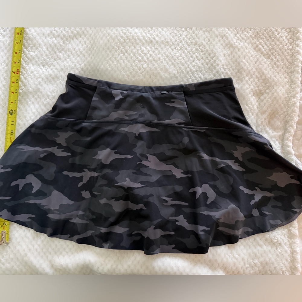 Athleta Camouflage sport Skort, M
